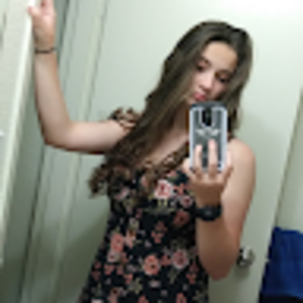 Meet your Posher, Kayla